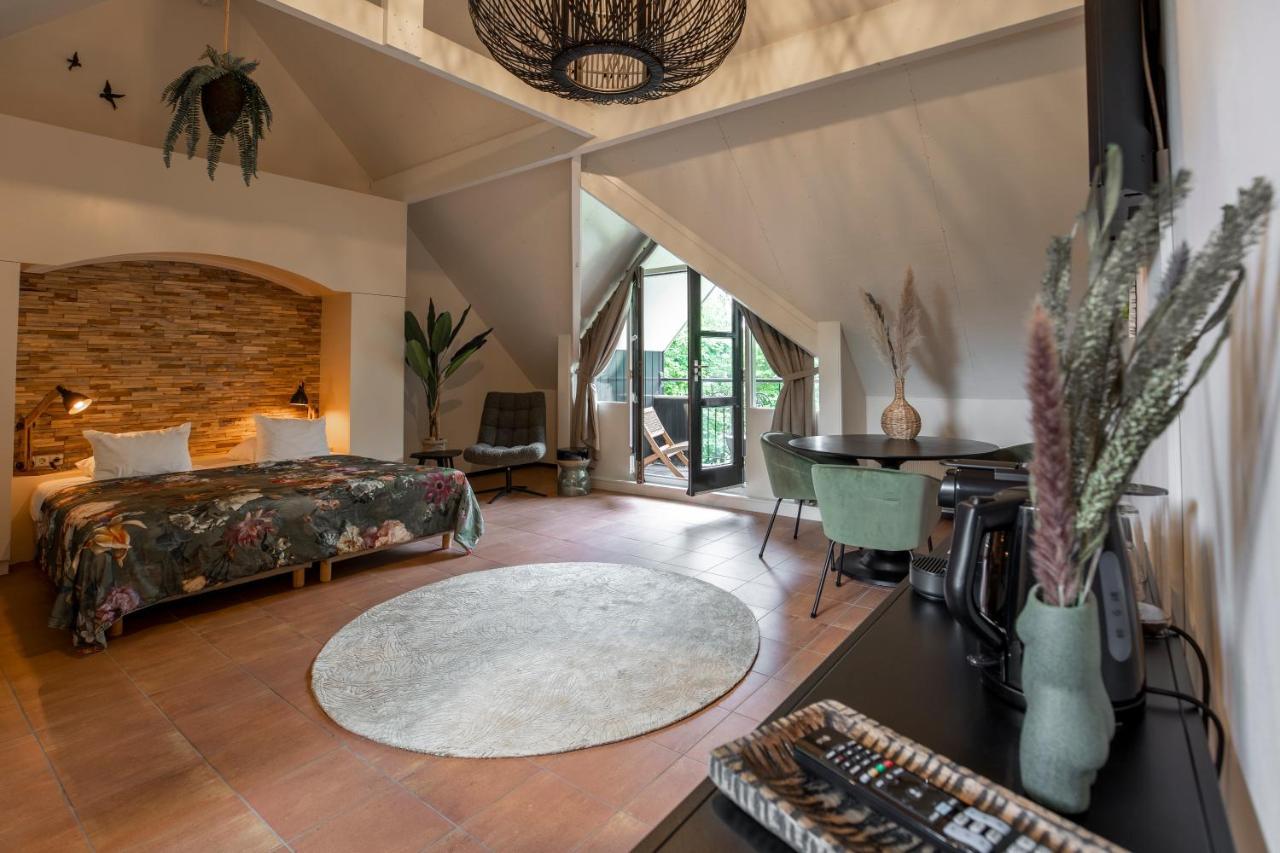 Bed & Bos De 14 Sterren Hotel 3*